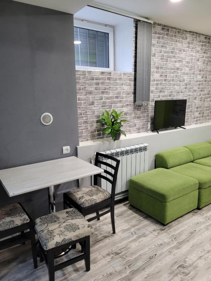 Дом 33 Возле Клиники Астхик Villa Erevan Exterior foto