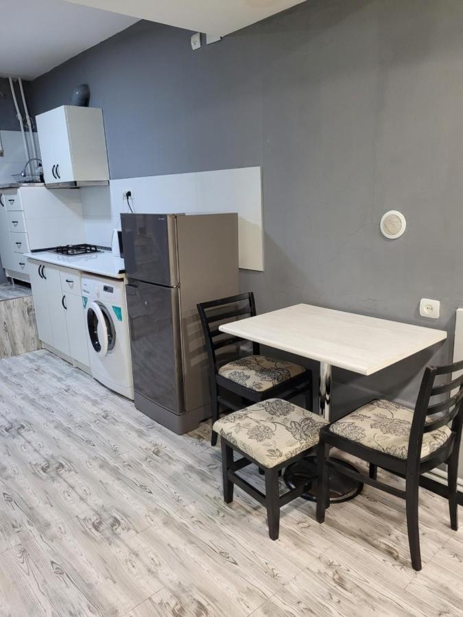 Дом 33 Возле Клиники Астхик Villa Erevan Exterior foto