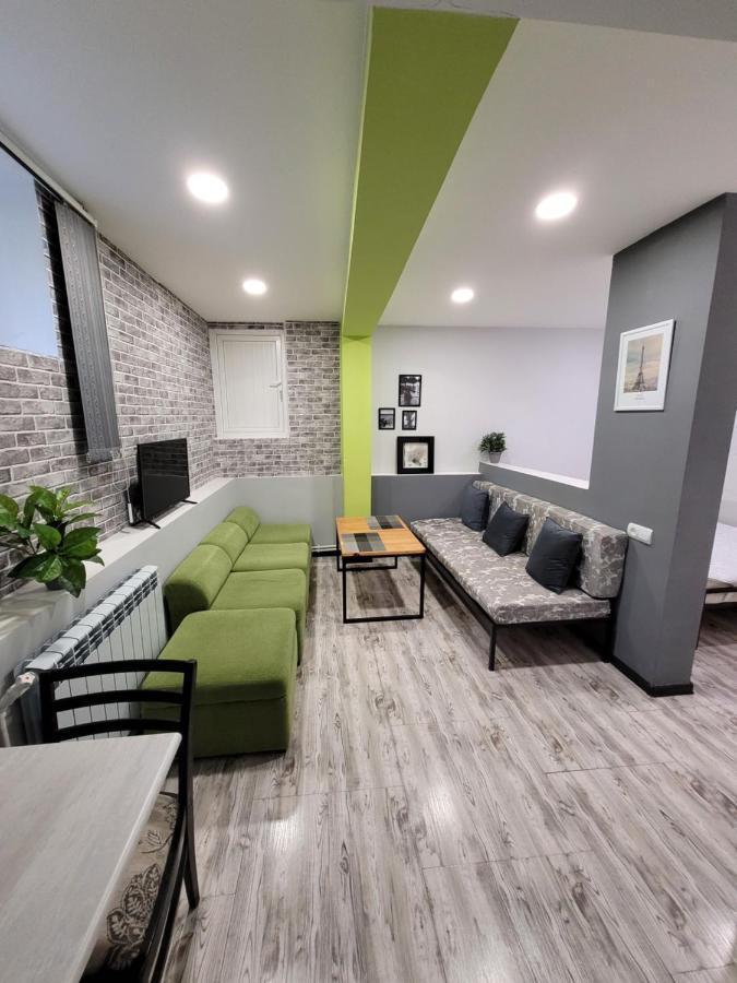 Дом 33 Возле Клиники Астхик Villa Erevan Exterior foto